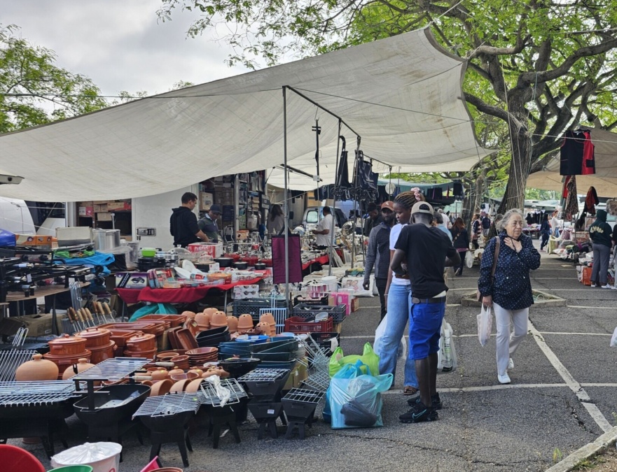 Feira Semanal de Monte Abraão – Queluz