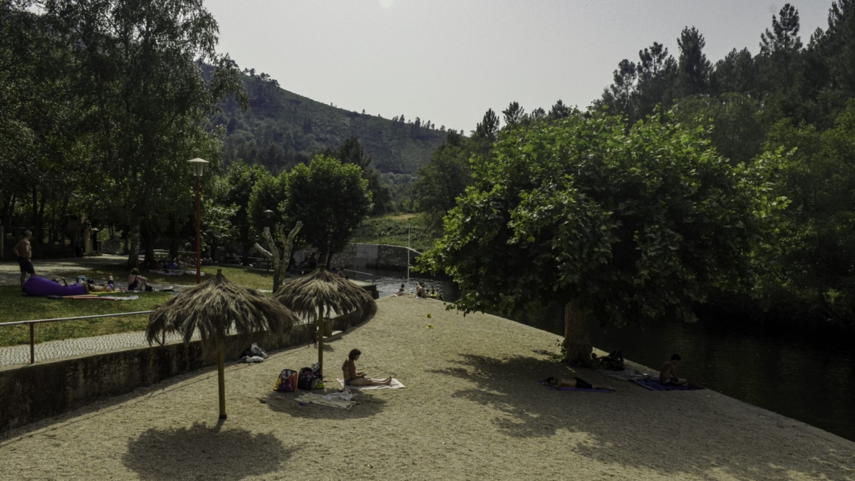 Praia Fluvial de Vila Cova à Coelheira